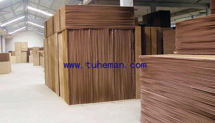 土禾(hé)降(jiàng)溫水(shuǐ)簾7090型